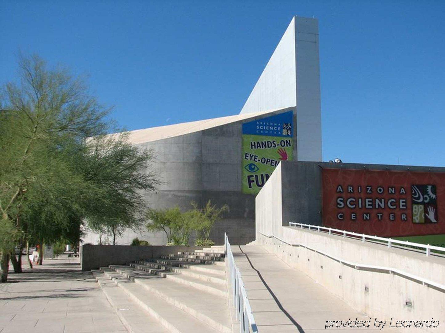 Hilton Garden Inn Phoenix Midtown Exteriör bild